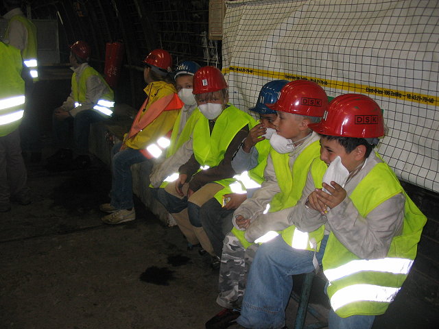 A basket for the transportation of injured miners !