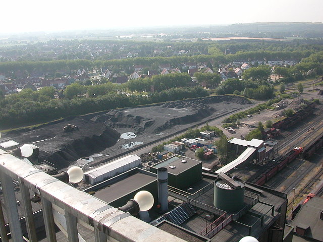 Die Kohlenhalde des Bergwerks West !