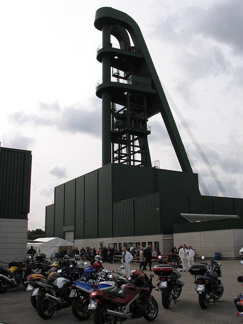 Lerche shaft with lots of motorbikes !