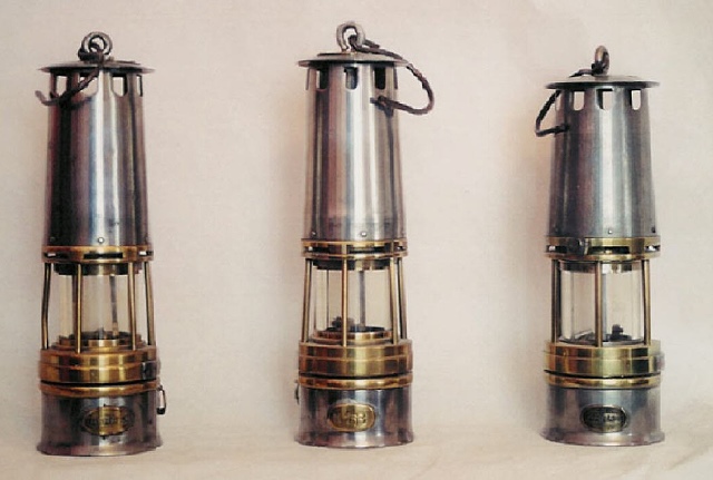 Miner's lamps from the French hard coal mining industry !