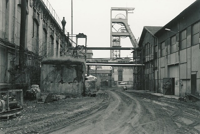 A colliery's street !