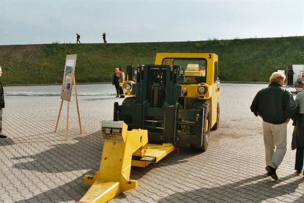 Eine Maschine fr den bertage-Transport !