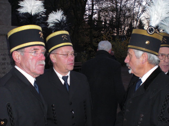 Some miners at the memorial site !