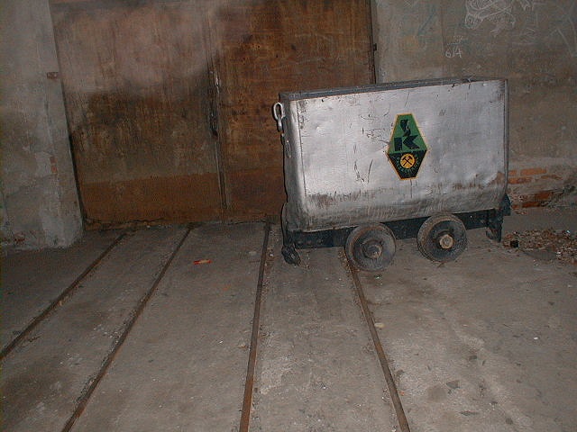 Mine car in front of colliery's gate !